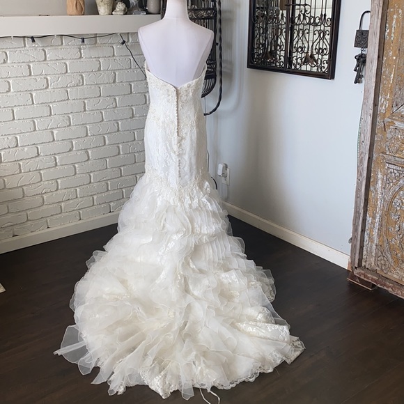 CASABLANCA BRIDAL STYLE 2096 GRACEFUL WHISPERS LACE RUFFLES 10 NEW NO TAGS - Picture 6 of 14